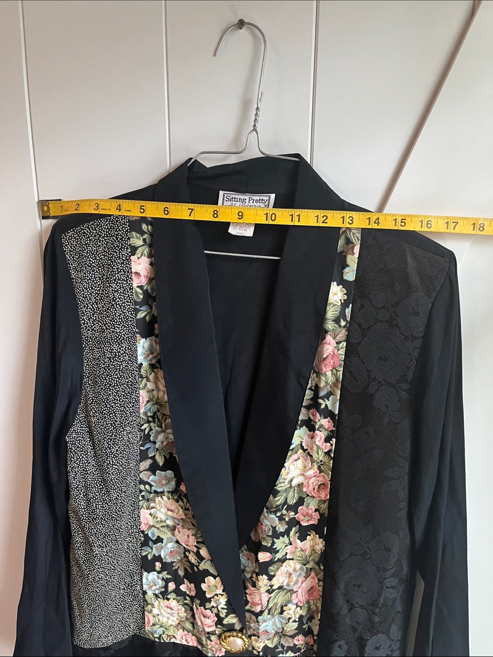1990’s Vintage Black Blazer with Floral Front Panels - Picture 7 of 12